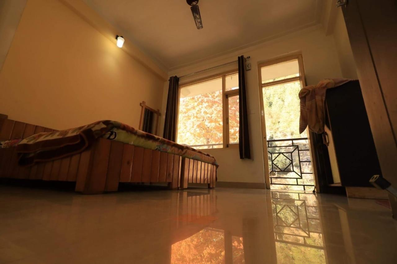 Oasis Guest House Bhagsu D'Shala Dharamshala Exterior foto